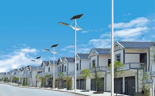 焉耆太阳能路灯配置与在乡村道路照明中的应用